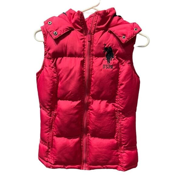 U. S. Polo Assn. Bright Pink Vest, Hooded with faux fur trim Size Small - Picture 2 of 11